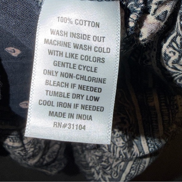 Wonderly Black and Cream Long Sleeve Maxi Dress - Picture 8 of 8